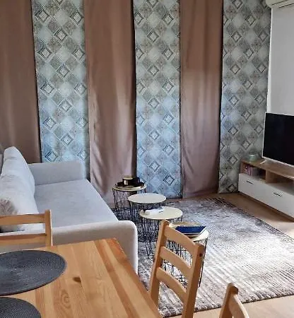 студио тони 2 Apartament