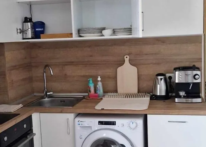 студио тони 2 с панорамна тераса и морска гледка * ヴァルナ